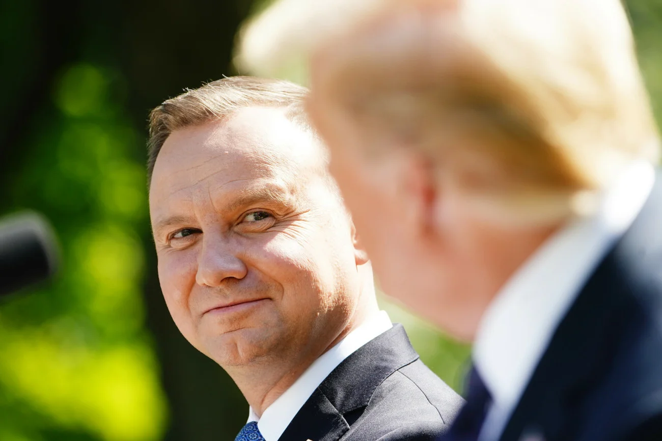Wizyta prezydenta Andrzeja Dudy w USA i doniesienia, że miał spotkać się z Donaldem Trumpem, wywołała burzę.
