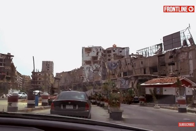 Kadr z programu "Frontline" (PBS), w ramach którego opublikowano reportaż z Syrii