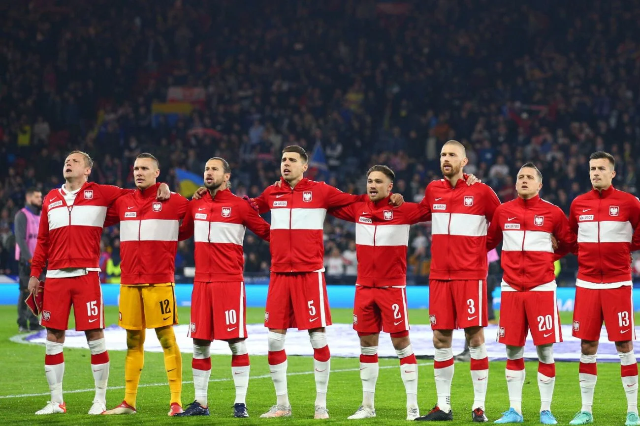 Jakim składem reprezentacja Polski zagra o awans na MŚ? Oto wybory Czesława Michniewicza