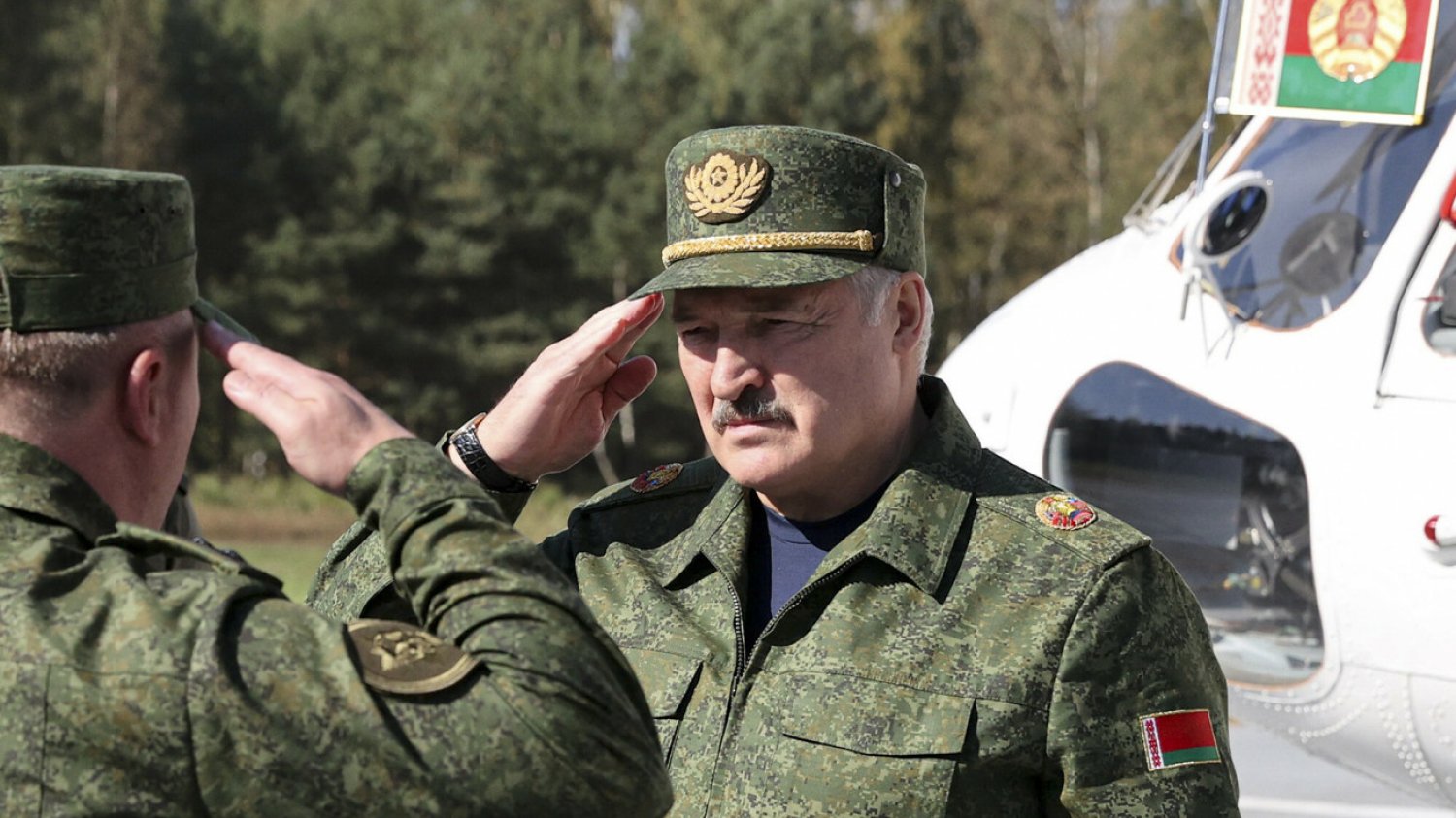 Alaksandr Łukaszenka podczas manewrów wojskowych Zapad 2021.