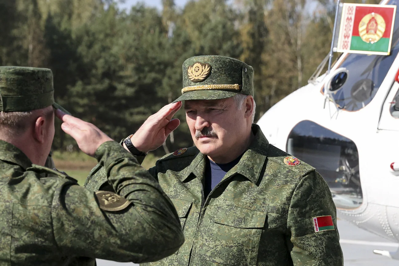 Alaksandr Łukaszenka podczas manewrów wojskowych Zapad 2021.