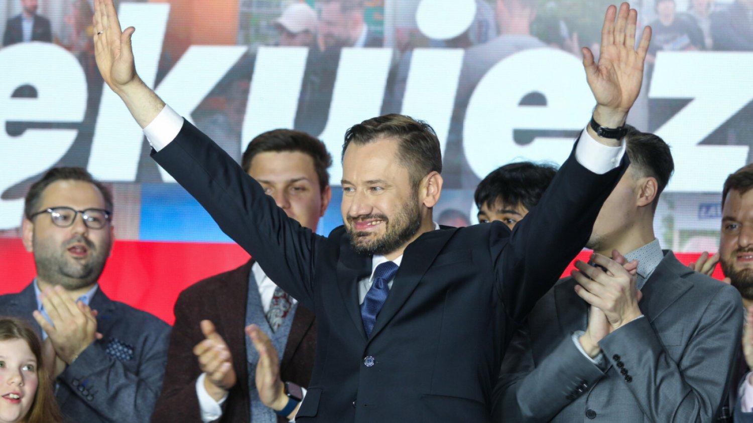 Są oficjalne wyniki z Krakowa. Walka "łeb w łeb" to mało powiedziane...
