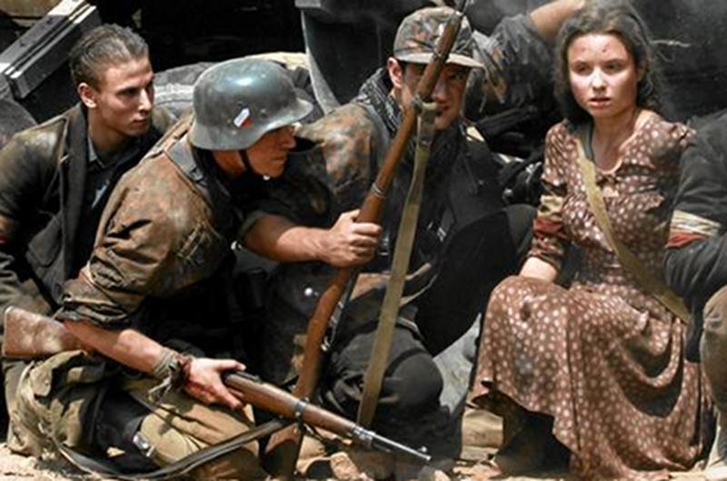 "Miasto 44" to film o Powstaniu Warszawskim, który już budzi kontrowersje.