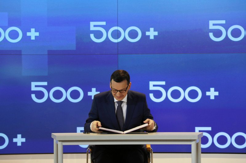 500+ na pierwsze dziecko może być bombą PiS przed jesiennymi wyborami.