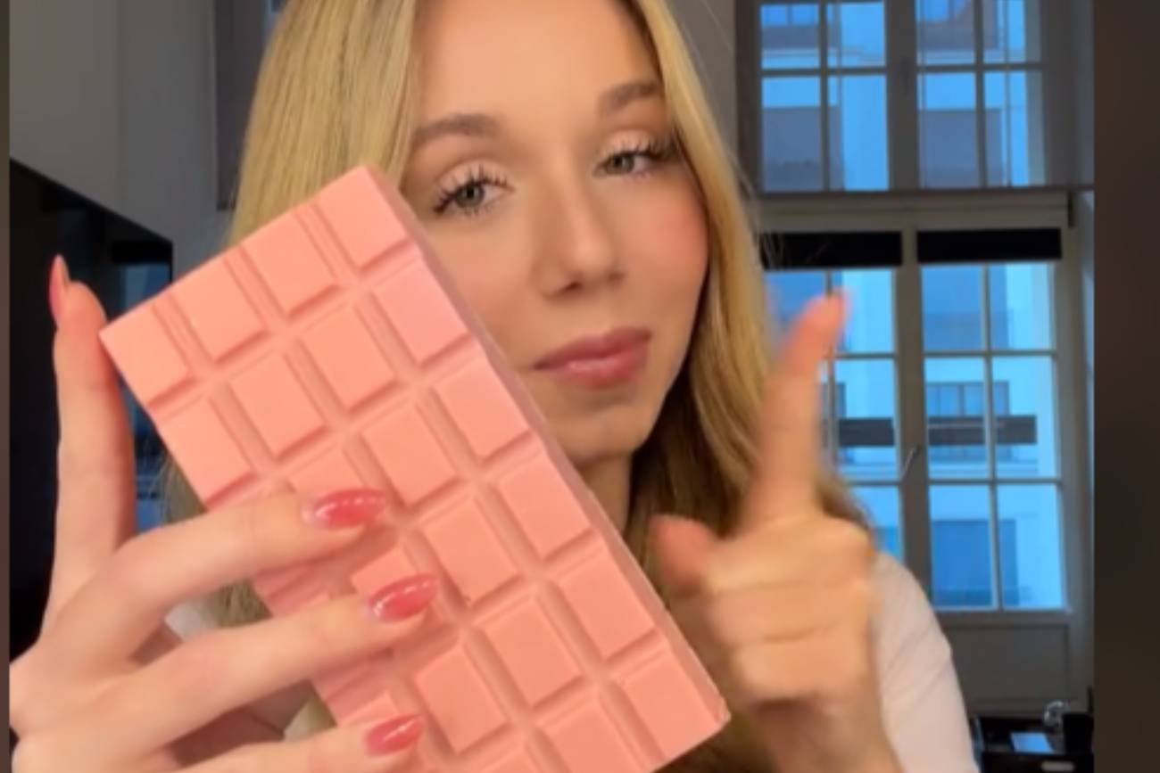 Czekolada rywalka dubajskiej. W środku ma turecki przysmak