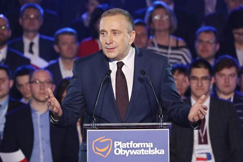 Platforma Obywatelska nie tylko przestaje tracić poparcie, ale i goni PiS?