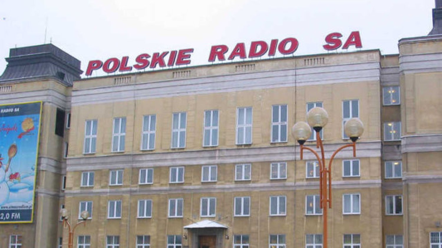 Polskie Radio rezygnuje z zakupów produktów firmy Maspex. Wszystko przez kontrowersyjną reklamę ich napoju.