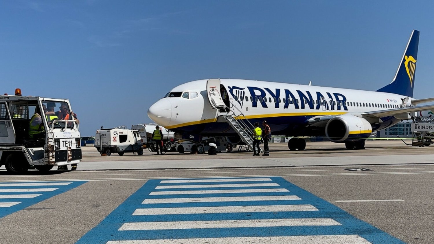 Pilot samolotu lecącego do Katanii musiał nagle poderwać maszynę.