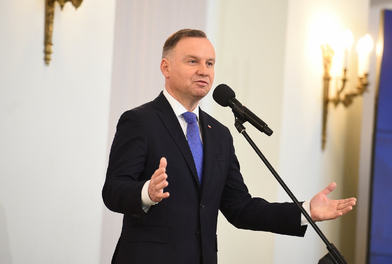 Andrzej Duda rusza na Podlasie. Będzie oglądał MŚ w Katarze z żołnierzami
