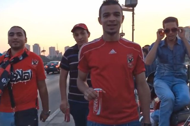 Z takimi spojrzeniami spotykają się kobiety w centrum Kairu