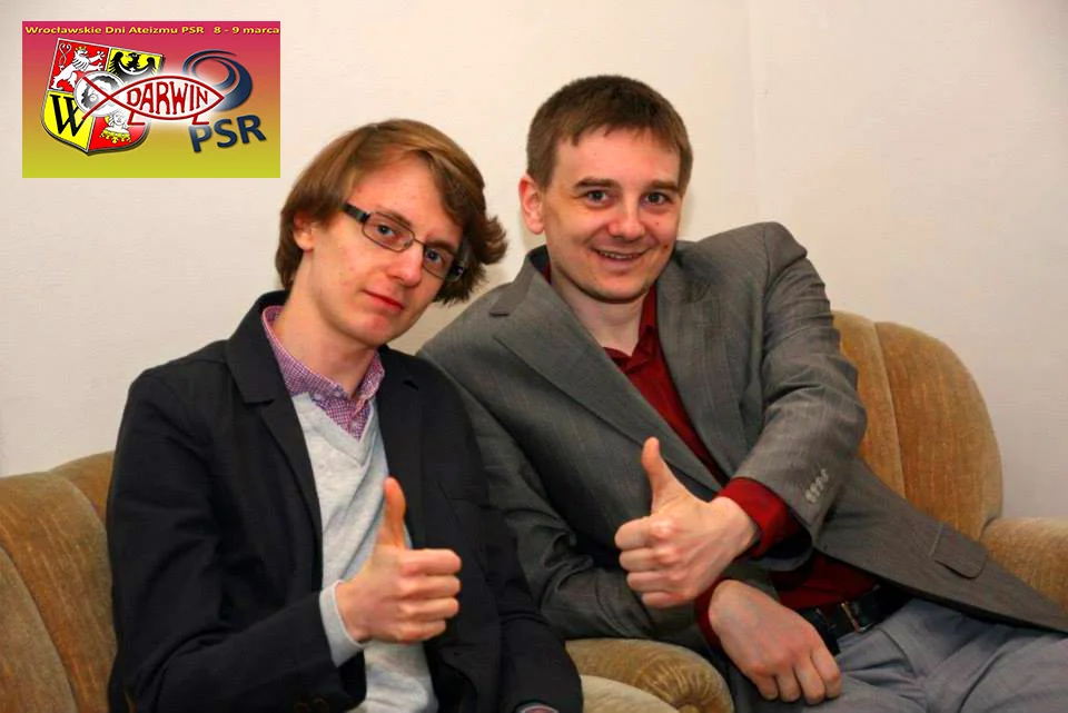 Maciej Psyk po prawej z członkiem zarządu PSR Kamilem Gawłem na Dniach Ateizmu we Wrocławiu, gdzie miał wykład o prawach człowieka.