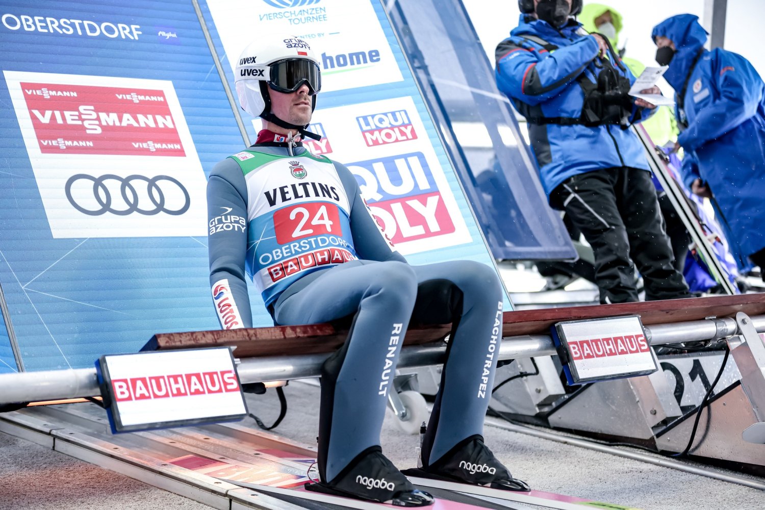 Piotr Żyła jako jedyny z Polaków jest w czołówce zawodów w Ga-Pa Turnieju Czterech Skoczni