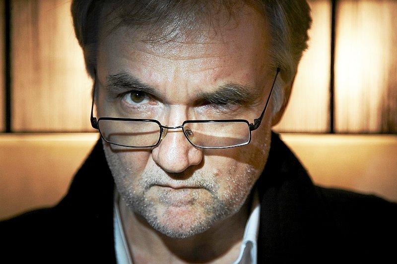 Jerzy Pilch w rozmowie z "Newsweekiem" mówi o chorobie Parkinsona i wieloletniej przygodzie z alkoholem.