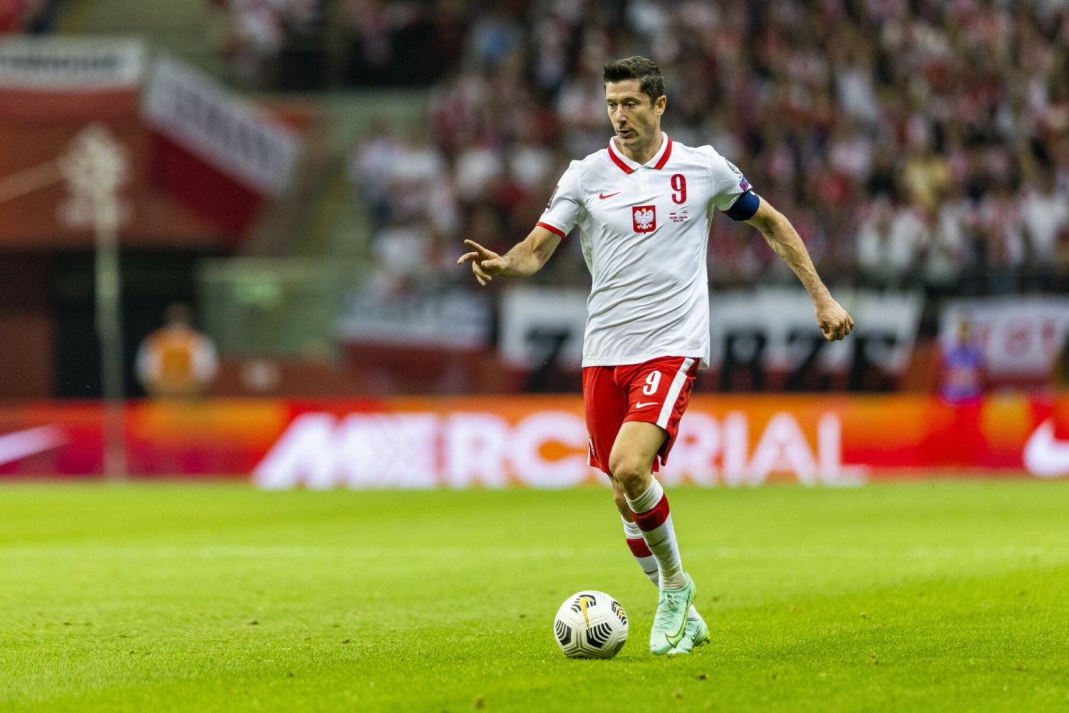 Robert Lewandowski nie zatrzymuje się, bije rekordy i kolejne bariery