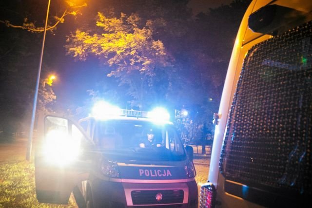 Policja prosi o kontakt pod numerem 997 wszystkie osoby, które mają wiedzę o porwaniu kobiety w Słubicach.