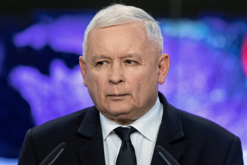 Jarosław Kaczyński i premier Morawiecki spotykają się cyklicznie w mieszkaniu prezes TK Julii Przyłębskiej.