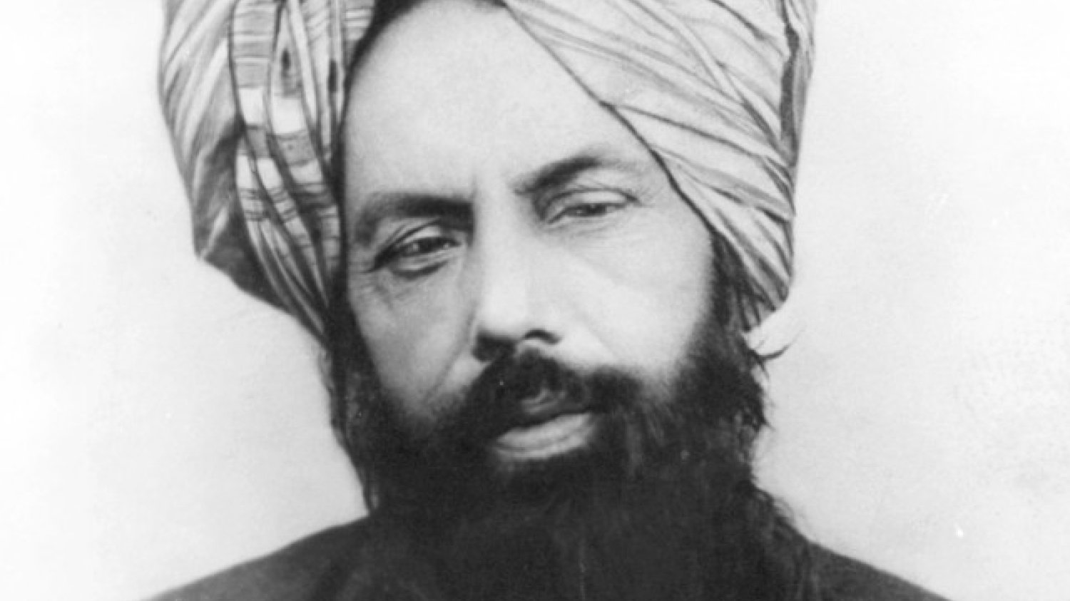 Zdjęcie proroka ahmadiji Mirzy Gulama Ahmada, który rozpowszechnił teorię o podróży Jezusa do Indii