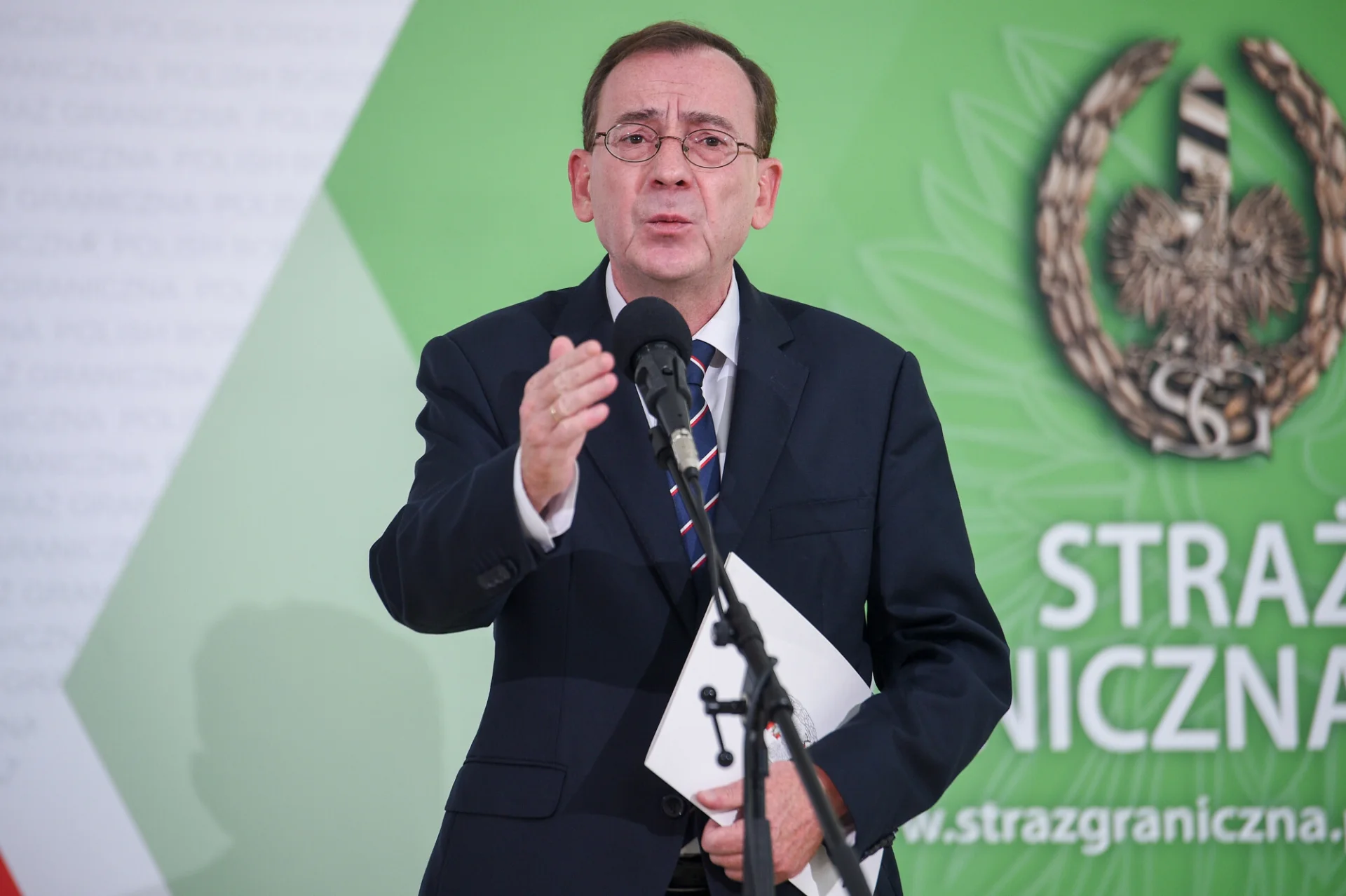 Mariusz Kamiński zapowiedział budowę zapory na granicy z Białorusią.