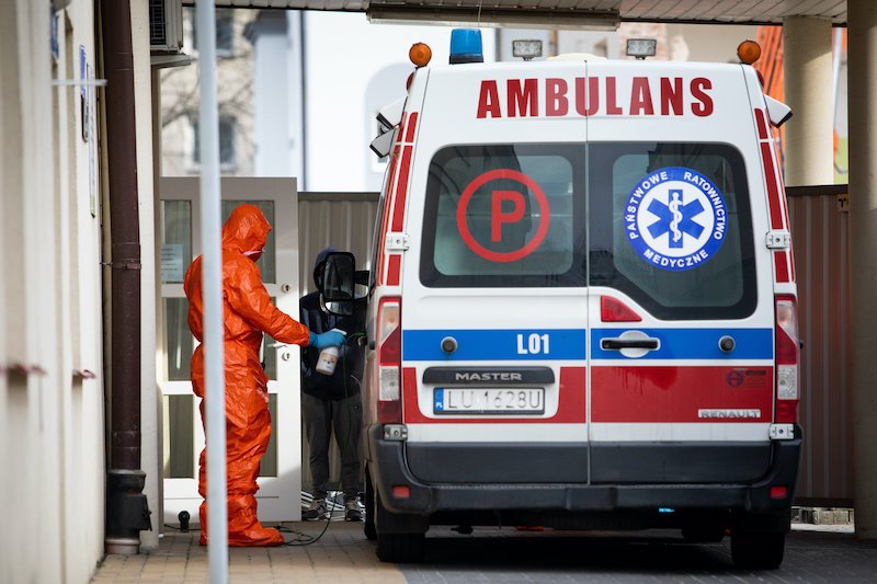 Położna z Nowego Targu zwolniona za wpis na Facebooku.