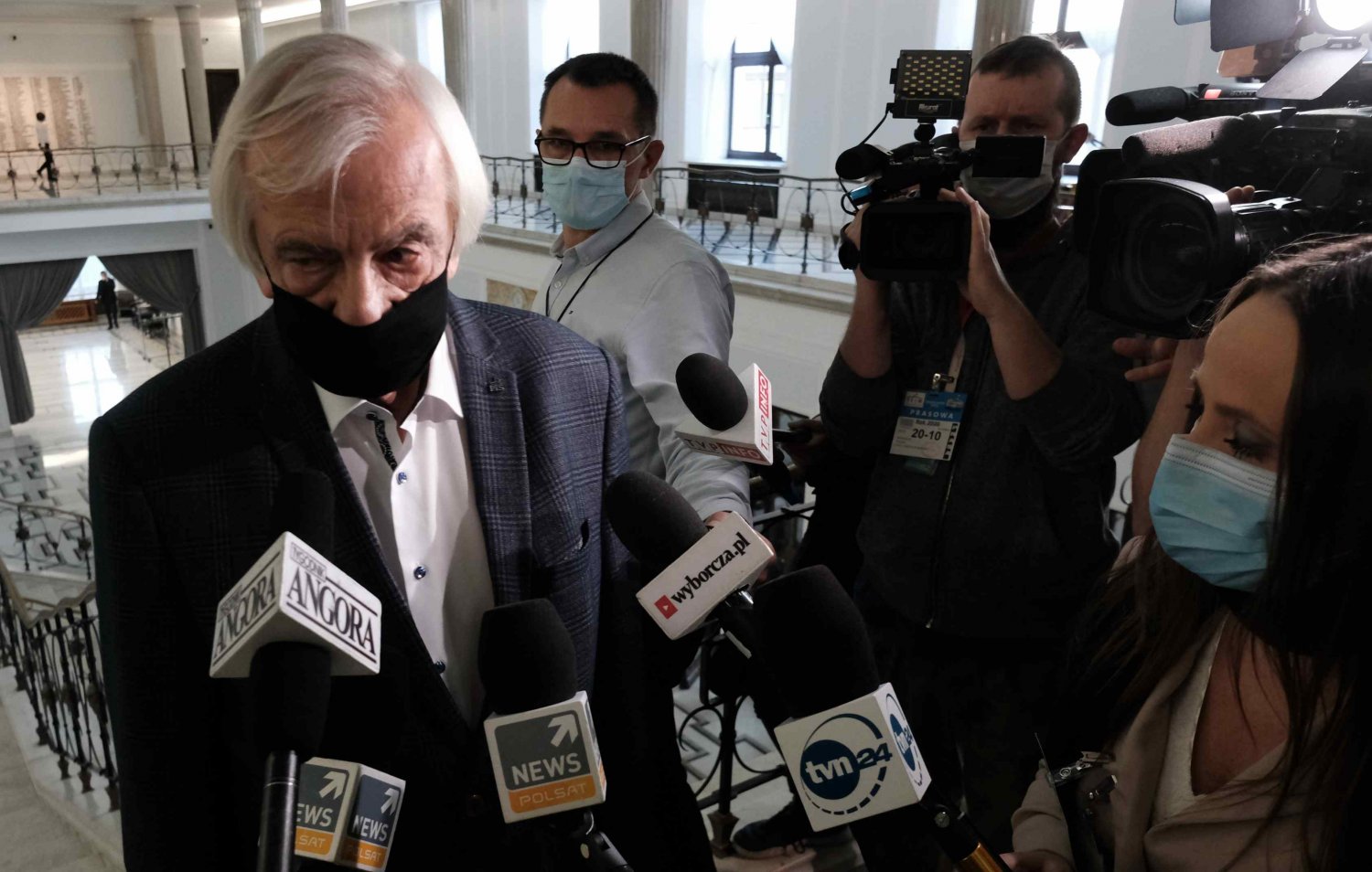 Ryszarda Terleckiego z PiS zapytano, co myśli o ewentalnym udziale polityków PiS w gejowskim gangbangu w Brukseli.