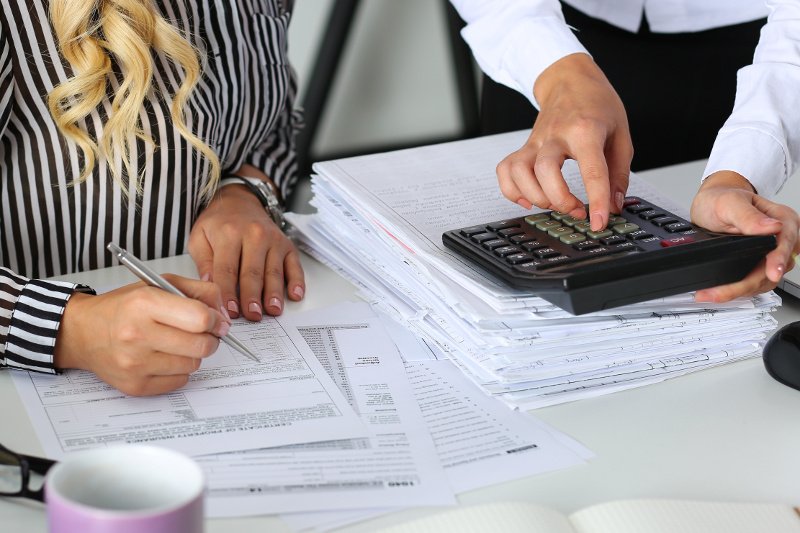 Wybór między podatkiem liniowym a progresywnym zależy przede wszystkim od tego, jakie przychody może uzyskać czyjaś działalność.