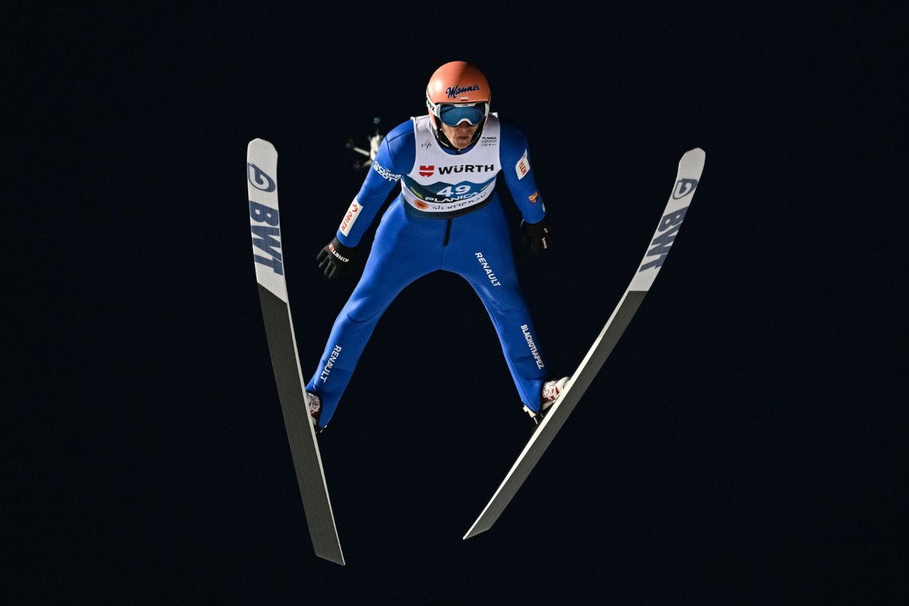 Dawid Kubacki po raz szósty w tym sezonie wygrał w konkursie Pucharu Świata.