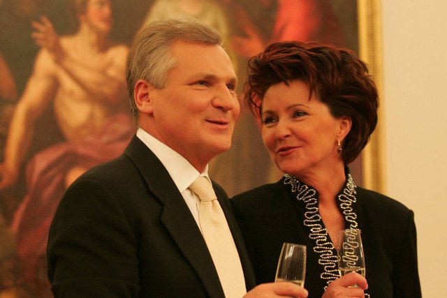 Prokuratura wznawia śledztwo w sprawie majątku Kwaśniewskich.