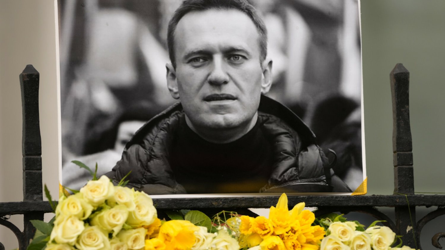 Kreml zabiera głos w sprawie śmierci Nawalnego. Wspomniano o zwłokach opozycjonisty.