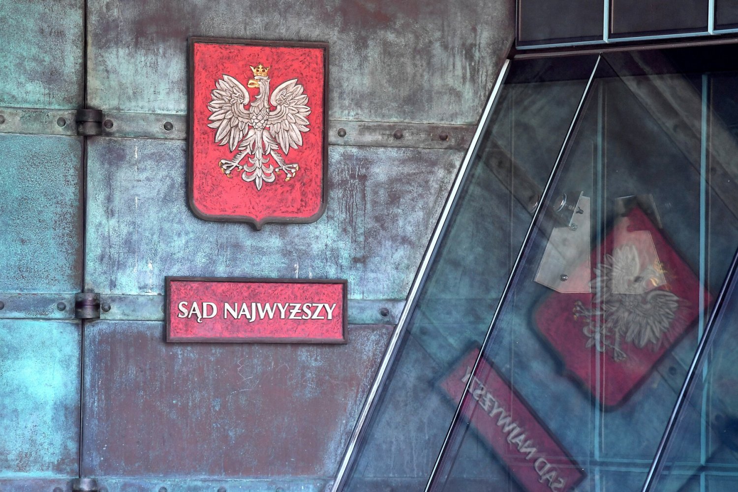 Sześciu sędziów ID Sądu Najwyższego przeszło w stan spoczynku.