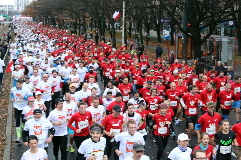 Na Marszu KOD 4 czerwca w Warszawie mają dominować barwy polskiej flagi, tak jak na Biegu Niepodległości we Wrocławiu.