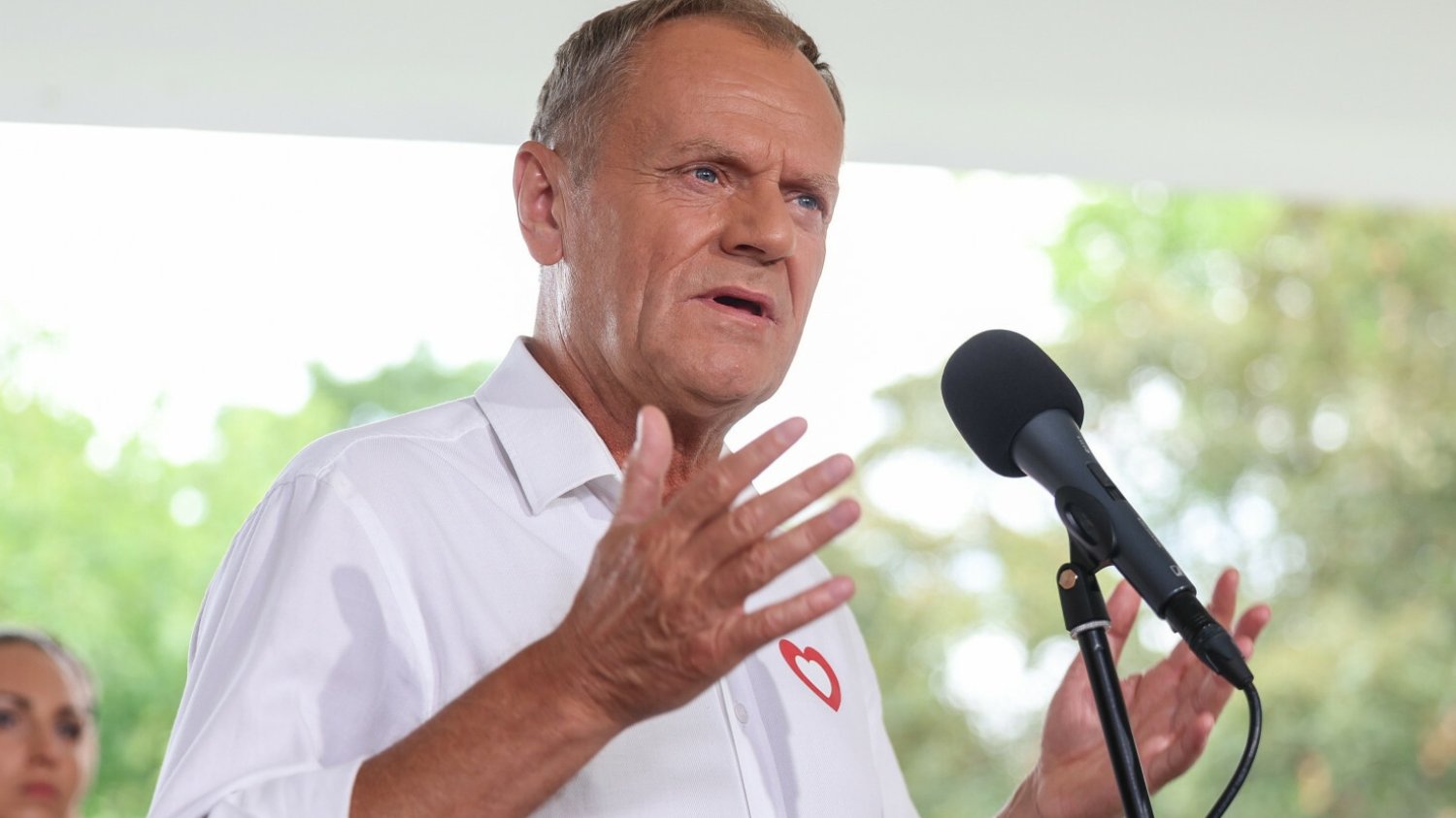 Adam Niedzielski stracił stanowisko. Donald Tusk mocno skomentował jego dymisję.