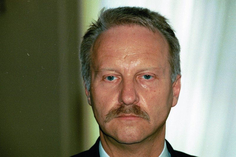 Gen. Sławomir Petelicki - w czasie Operacji "Most" dowodził specjalną jednostką 2305, ochraniającą żydowskich imigrantów.