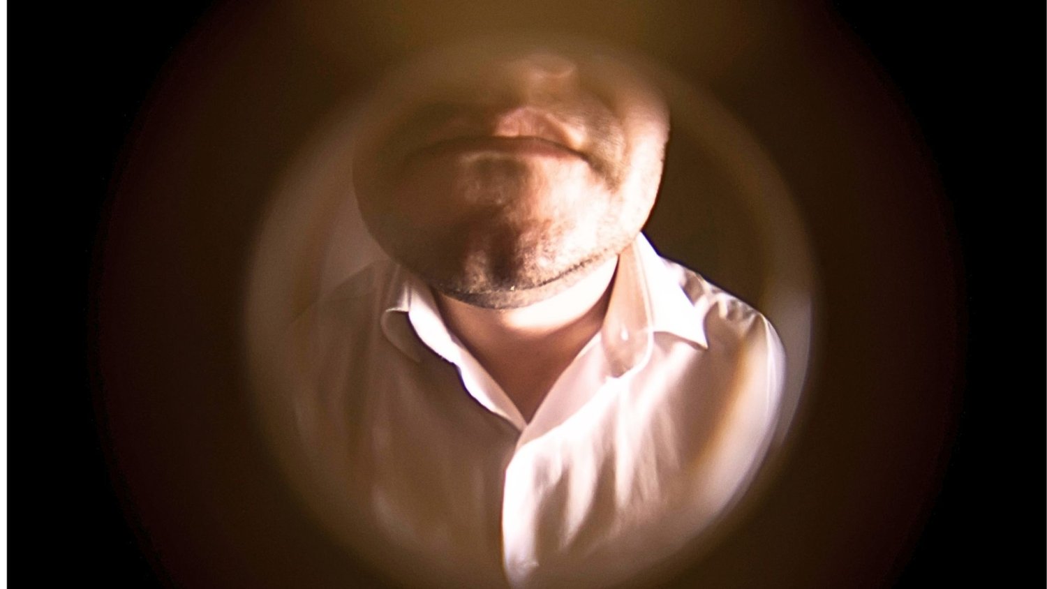 Komornik mówi, jak kombinują dłużnicy. Pomagają im szefowie i rodziny, a historie są absurdalne