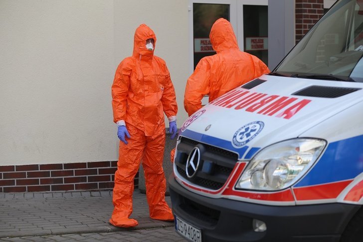 W Polsce padł kolejny dobowy rekord dot. liczby zakażonych koronawirusem.