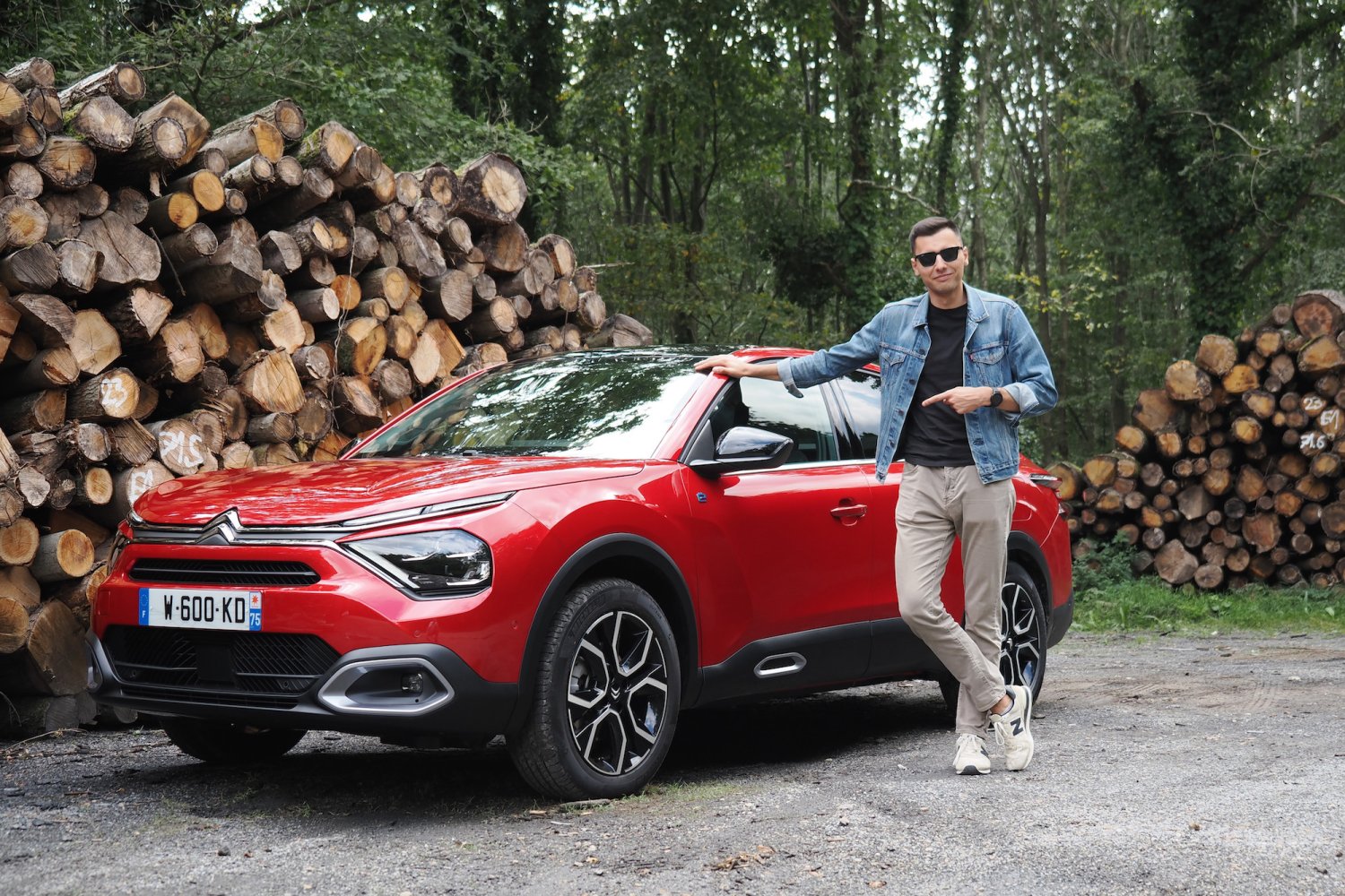 Citroen pokazał swoje nowości w kwestii napędów.