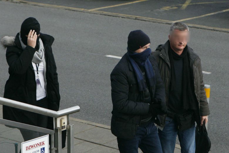 Były szef KNF Marek Chrzanowski (w środku) niebawem opuści areszt.