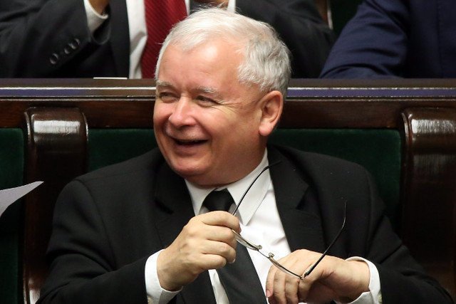 Jarosław Kaczyński nie traci ducha i przekonuje, że tak na prawdę poparcie dla PiS nie spada tylko rośnie.