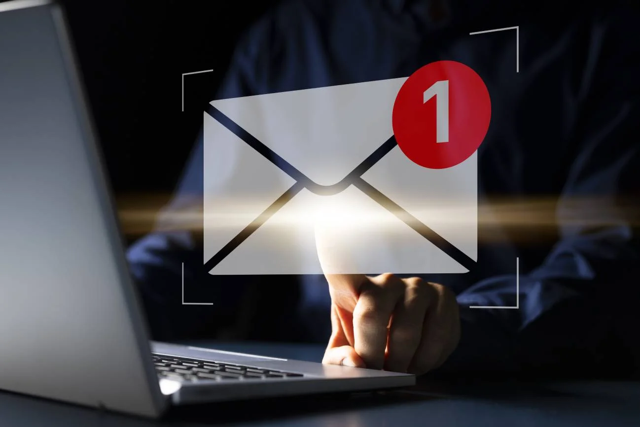 BLIK ostrzega przed fałszywymi e-mailami – jak nie dać się oszukać? BLIK ostrzega przed fałszywymi e-mailami – jak nie dać się oszukać?