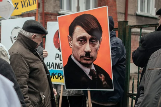 Porównania Putina do Hitlera to nie nowość. Niezależnie od tego, Europa nie powinna zapominać, co się stało w 1938 roku.