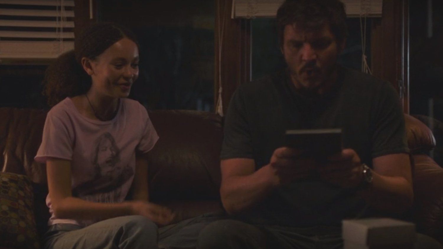 the last of us 1 odcinek easter egg curtis and viper 2 the last of us 1 odcinek easter egg curtis and viper 2 o co chodzi