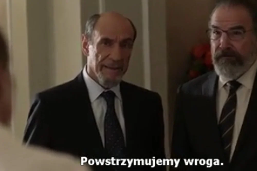 Jednym z najbardziej znanych tłumaczy jest "michnik".