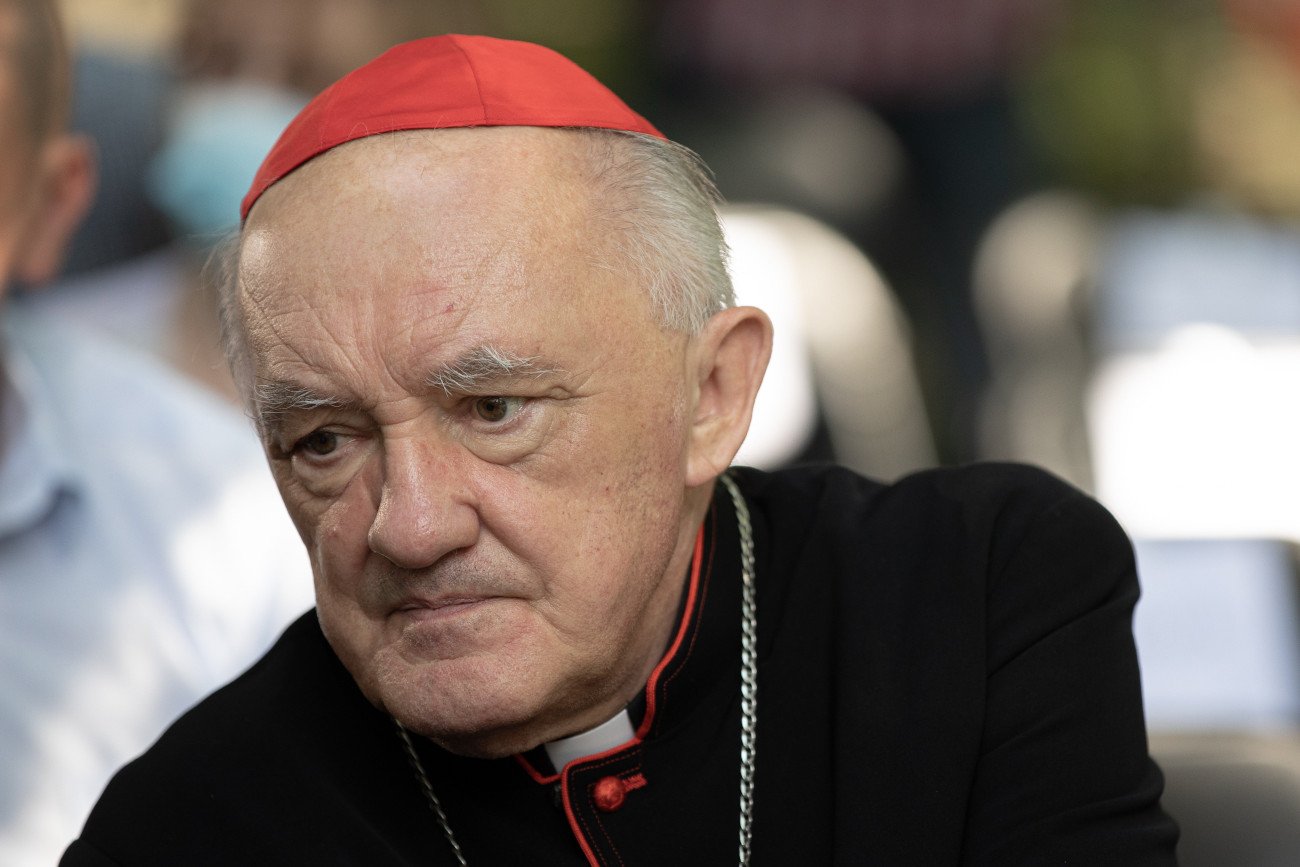 Kard. Kazimierz Nycz dostaje pogróżki od antyszczepionkowców.