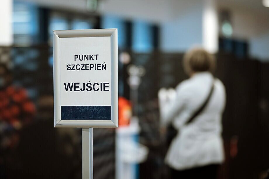 COVID-19: Nowy harmonogram szczepień — ZMIANY [20 kwietnia 2021]