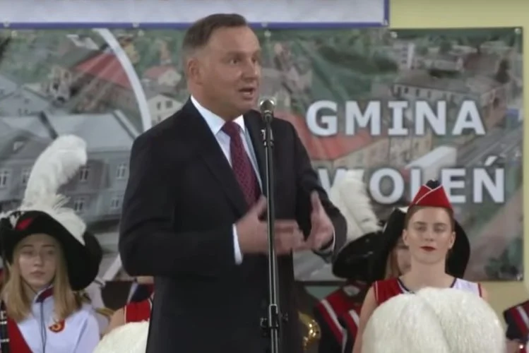 Prezydent Andrzej Duda podczas antysędziowskiej przemowy w Zwoleniu.