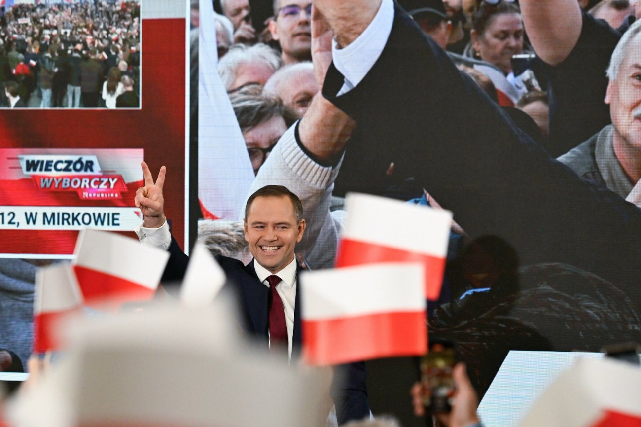 Prezydent Nawrocki to koniec rządu Tuska? Prof. Pacześniak analizuje możliwe scenariusze