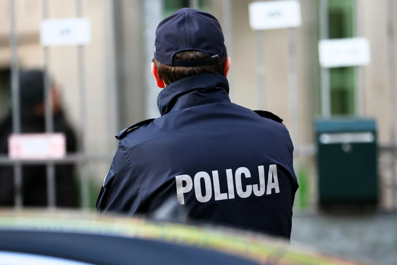 Zatrzymano 10 osób ws. internetowych loterii. W tle może być wątek Buddy
