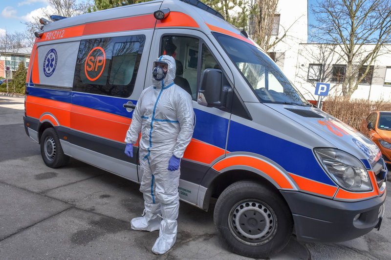 W szpitalach zakaźnych brakuje m.in. masek ochronnych.