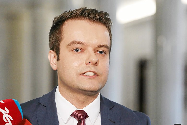 Rafał Bochenek rzecznikiem rządu PiS był od 2015 roku.