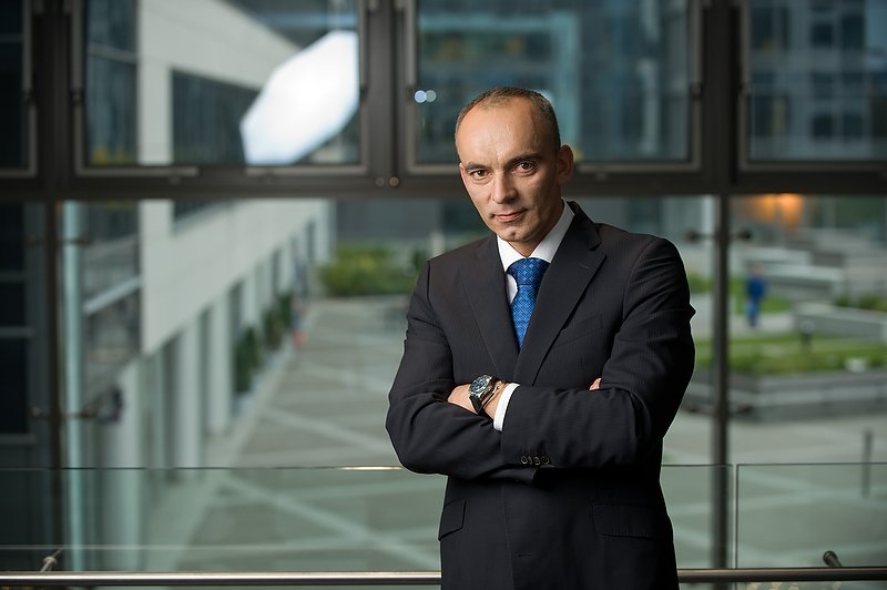 O zrównoważonym rozwoju w energetyce, odnawialnych źródłach energii i instalacjach fotowoltaicznych rozmawiamy z Andrzejem Moczydłowskim, prezesem UNIMOT Energia i Gaz