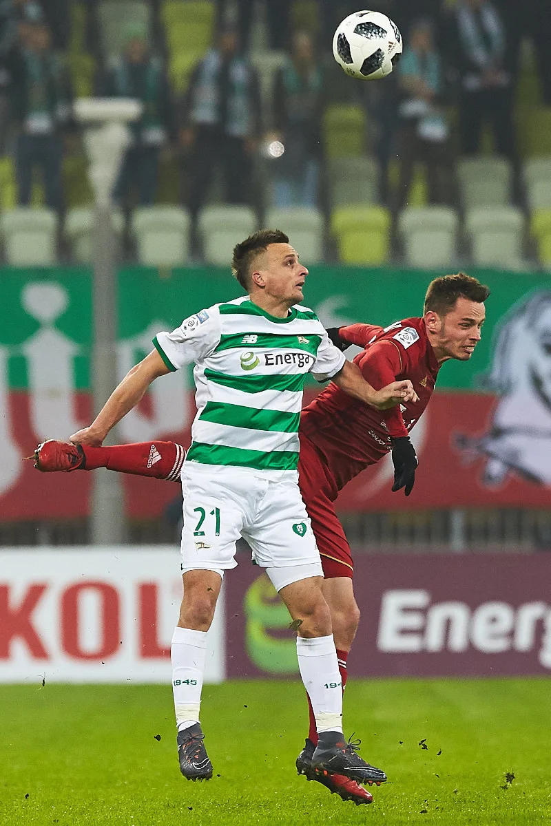 Gol Sławomira Peszki dał Lechii remis w sobotnim meczu z Wisłą Kraków.